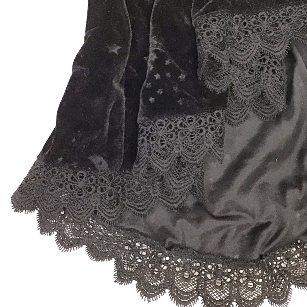 Celestial Hooded Velvet Dress - Picture 10 of 11